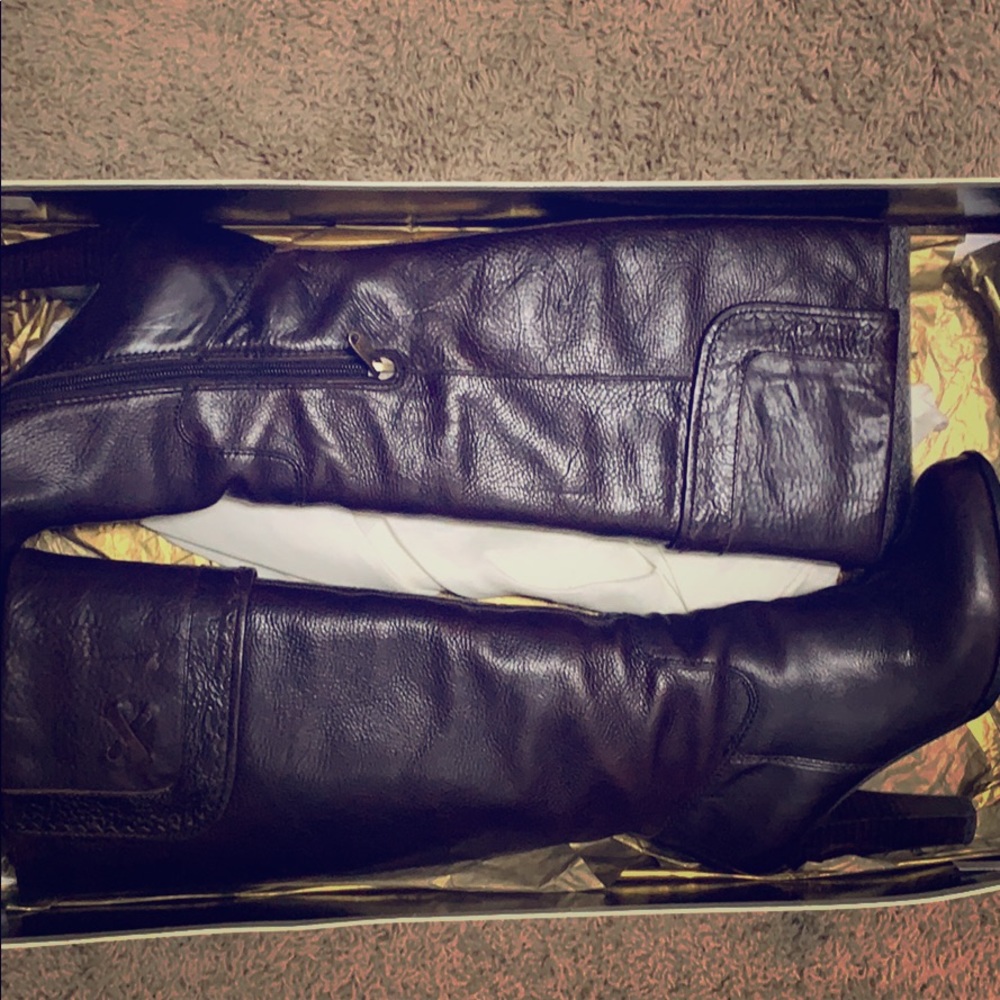 Joan & David boots